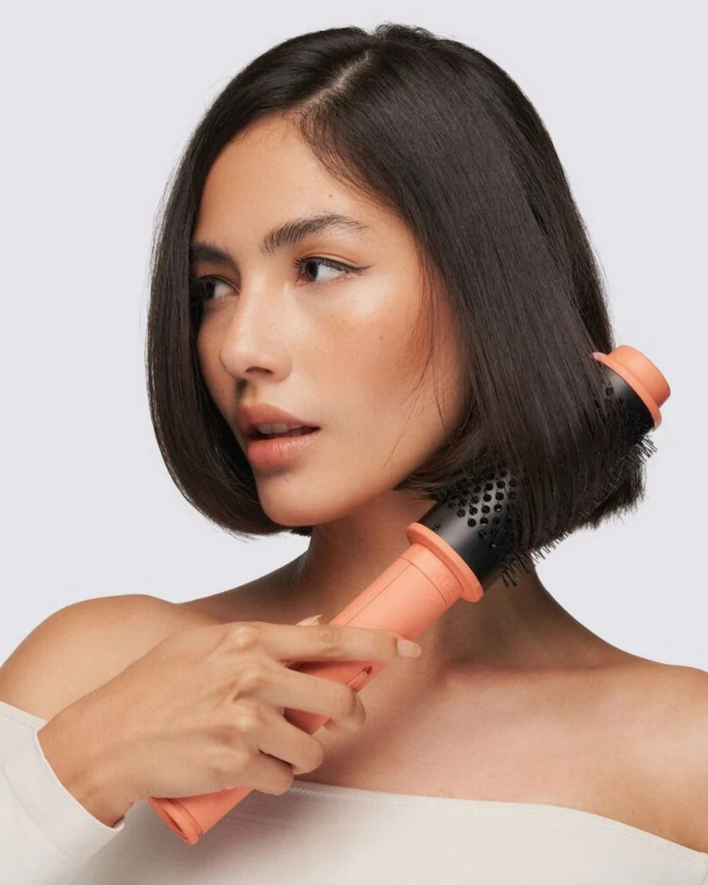 Volumewave heated brush